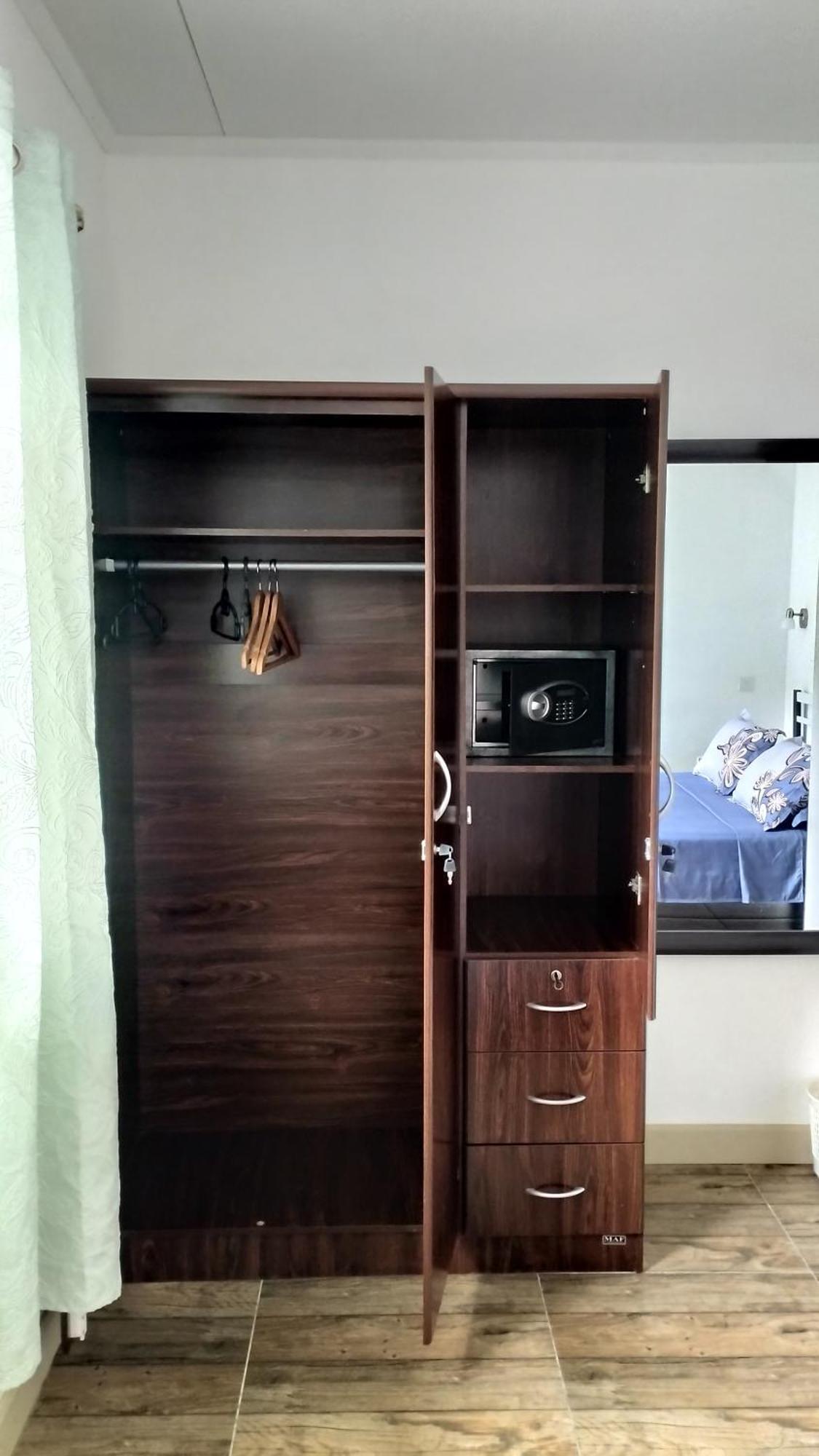 Dovass Self Catering Apartments Takamaka Rom bilde