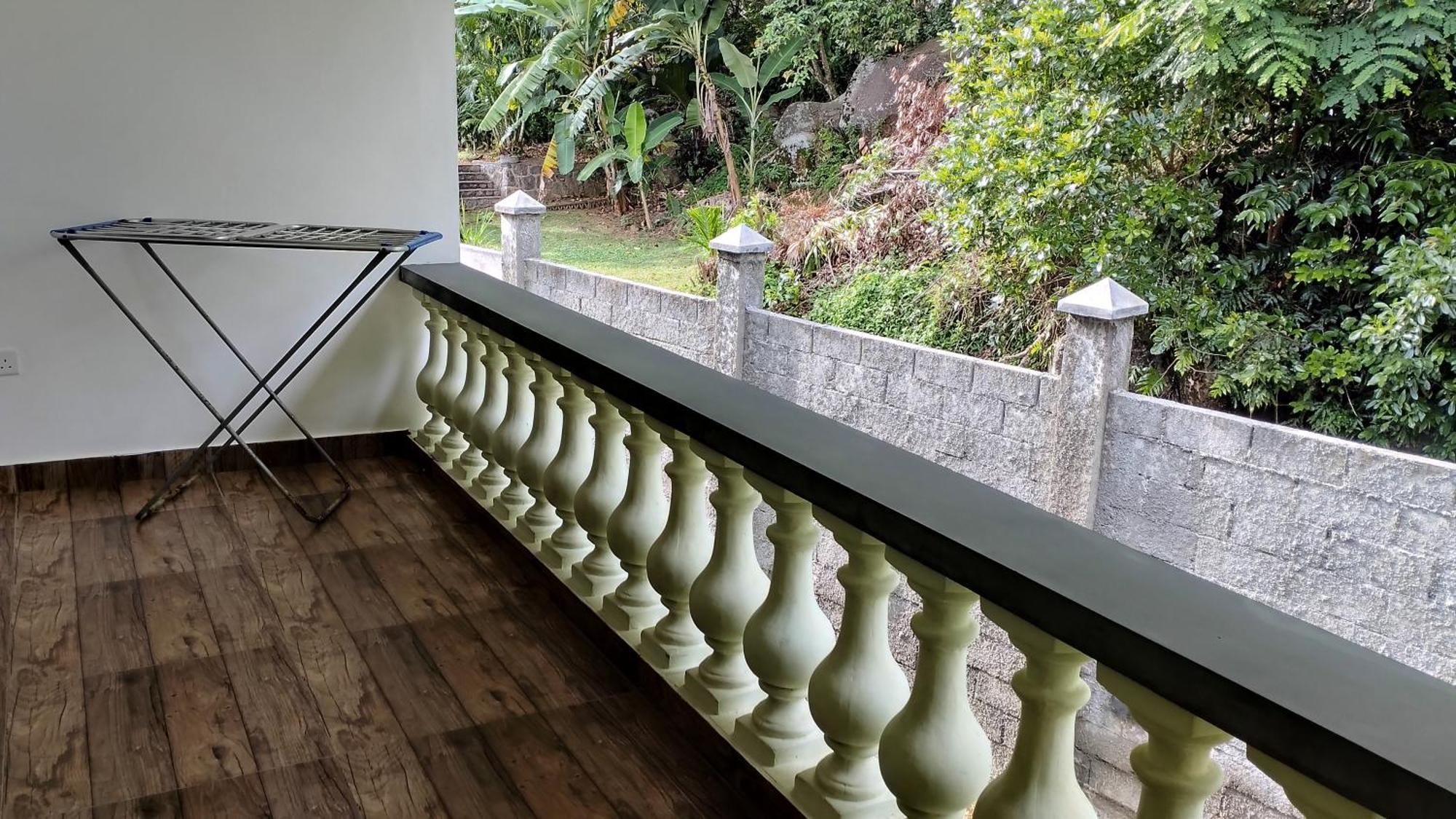 Dovass Self Catering Apartments Takamaka Rom bilde