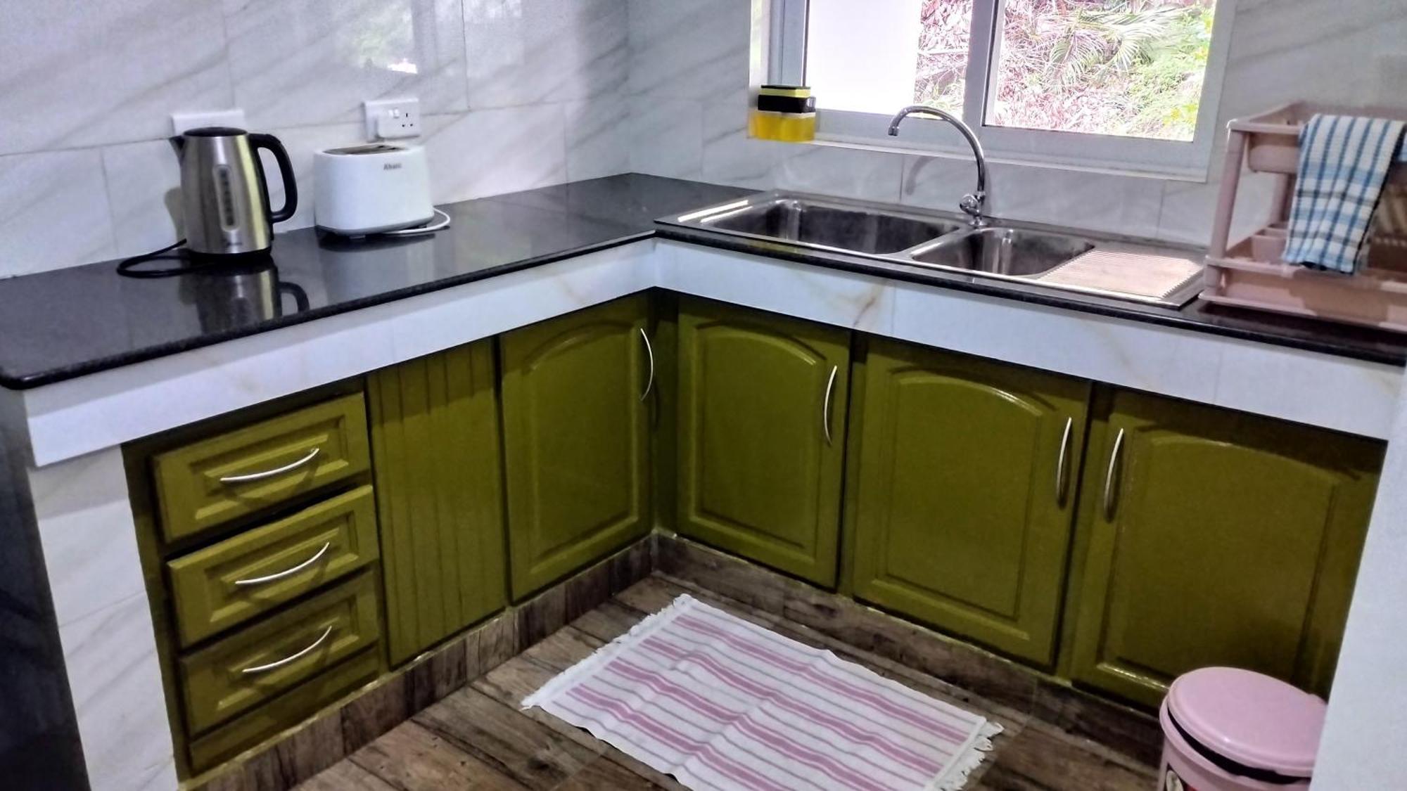 Dovass Self Catering Apartments Takamaka Rom bilde